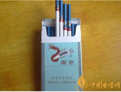 過年待客買什么香煙好，中華撐場面軟云看內(nèi)在