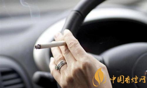 車內(nèi)抽煙更易致癌，車內(nèi)二手煙讓車受傷